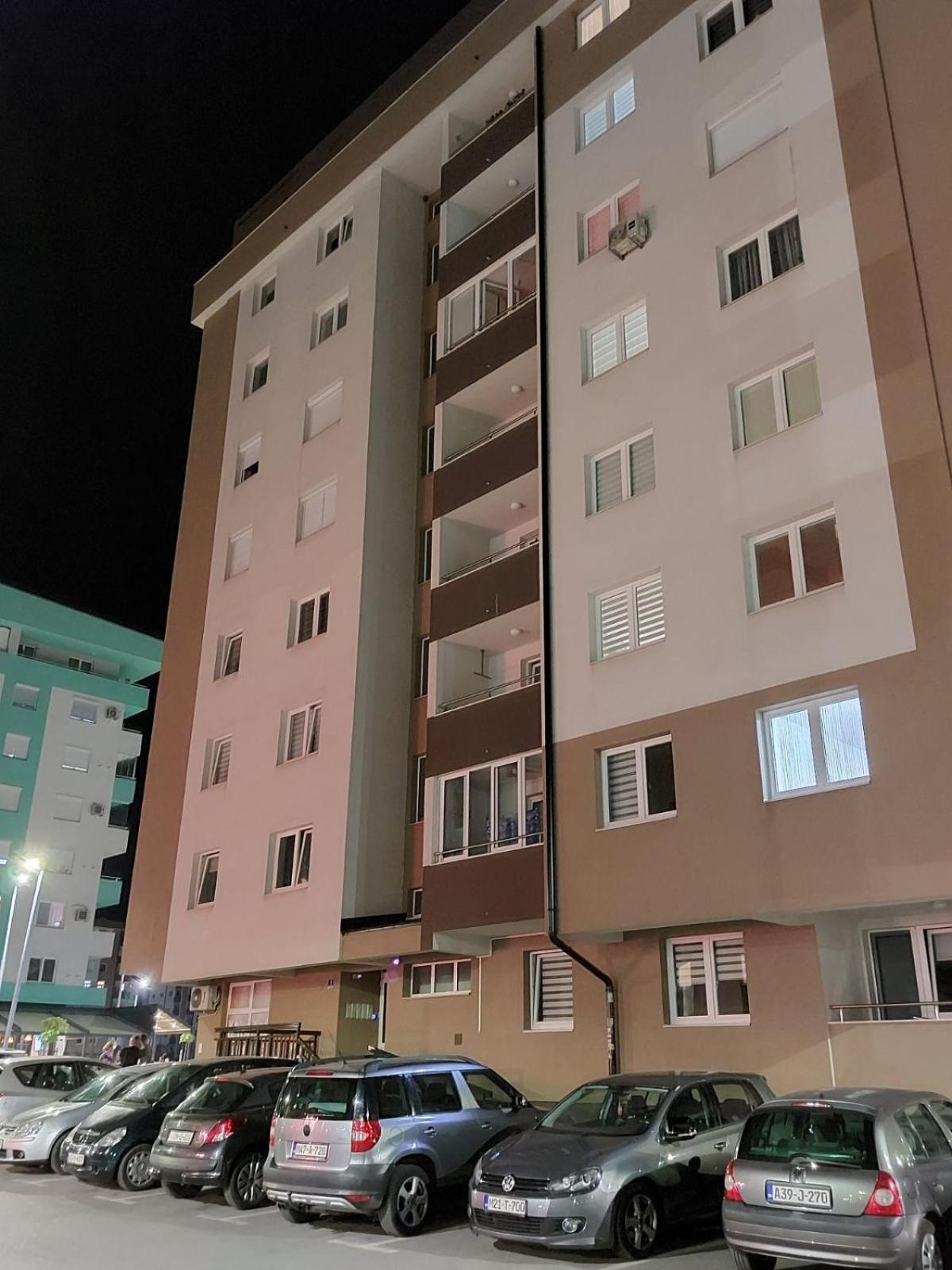 Ferienwohnung Apartman Suncica Lukavica Exterior foto